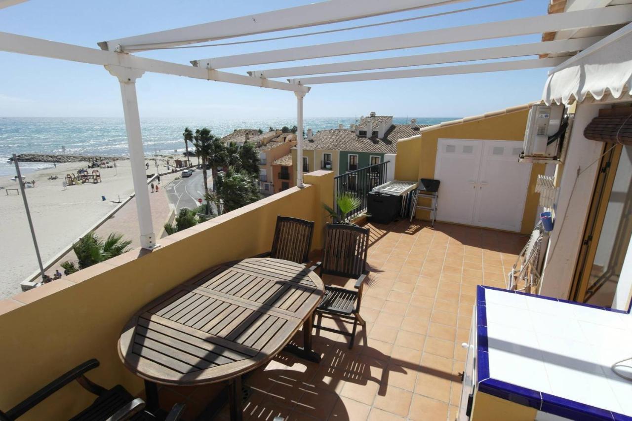 ATA, Moderno ático en primera línea en el casco antiguo Villajoyosa  Exterior foto